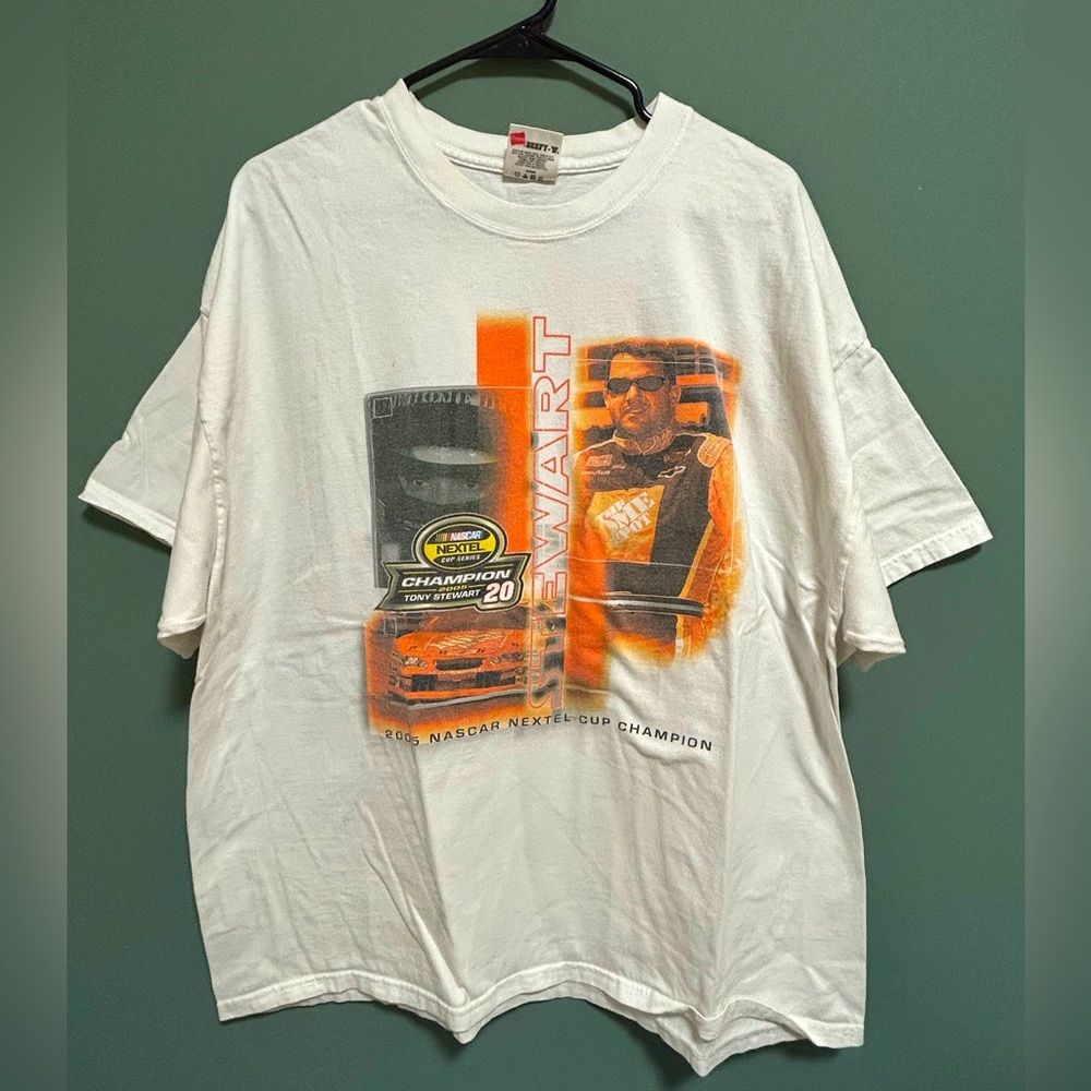 Vintage 2005 NASCAR tee graphic tee
